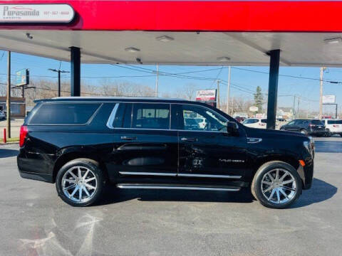 2023 GMC Yukon XL SLT