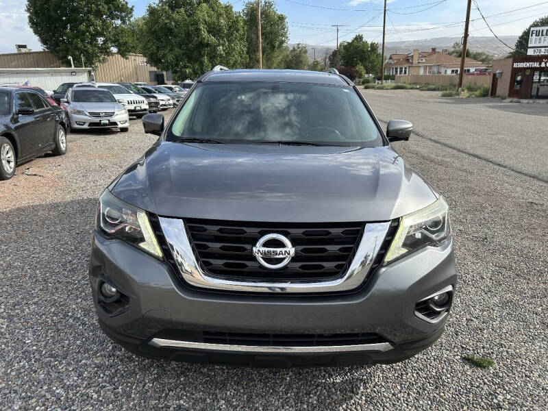 2017 Nissan Pathfinder Platinum