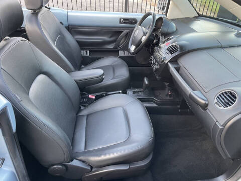 2009 Volkswagen New Beetle Convertible Base PZEV