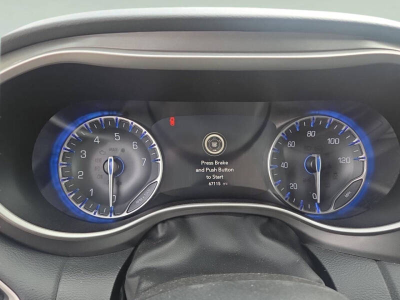 2023 Chrysler Pacifica Touring L