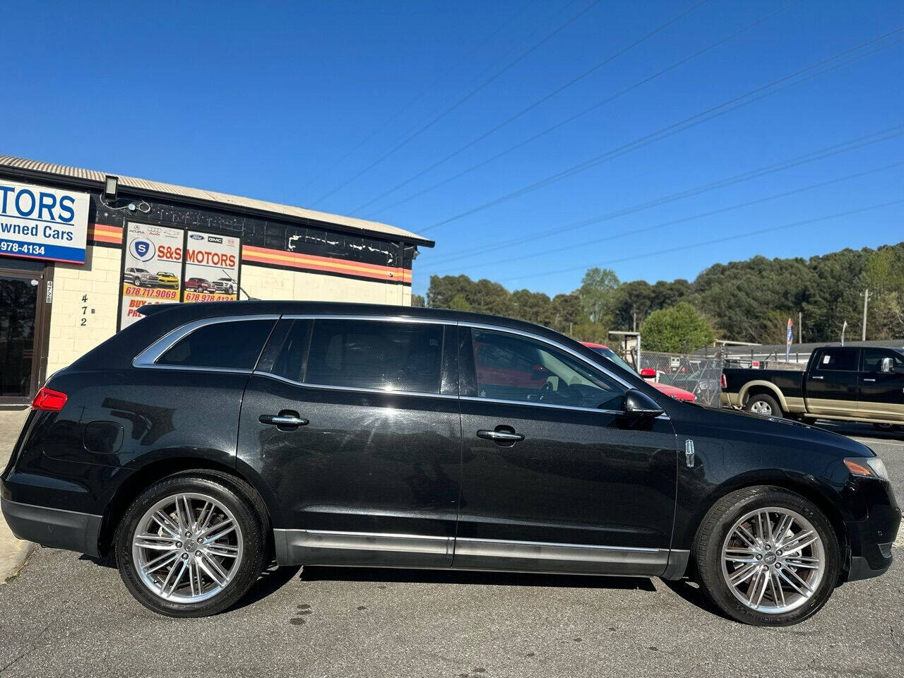 2014 Lincoln MKT for sale at S & S Motors in Marietta, GA