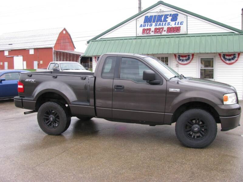 2006 Ford F-150 for sale at Mikes Auto Sales LLC in Dale IN
