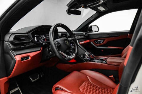 2022 Lamborghini Urus