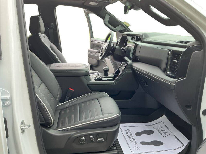 2025 GMC Sierra 1500 AT4X