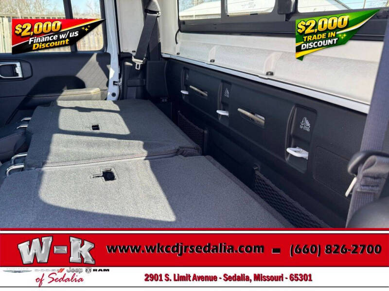 2026 Jeep Gladiator Sahara