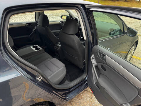 2014 Volkswagen Golf 2.5L PZEV