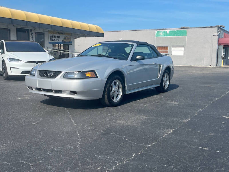 2003 Ford Mustang Premium - Photo 3