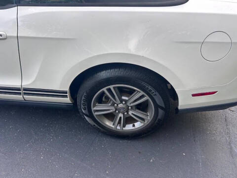 2012 Ford Mustang V6 Premium