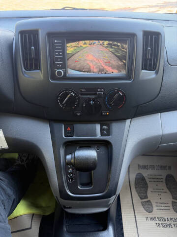 2021 Nissan NV200 SV