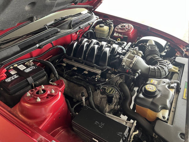 2005 Ford Mustang GT Deluxe