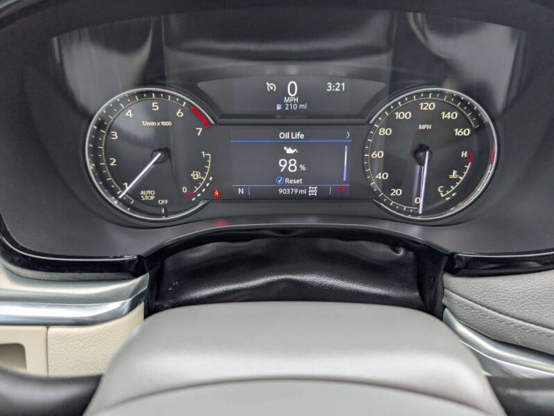 2022 Cadillac XT5 Premium Luxury