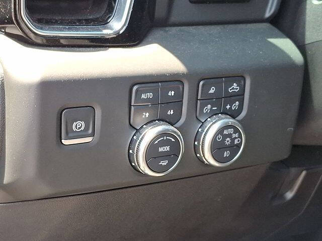 Black 2025 GMC Sierra 2500HD Denali 34