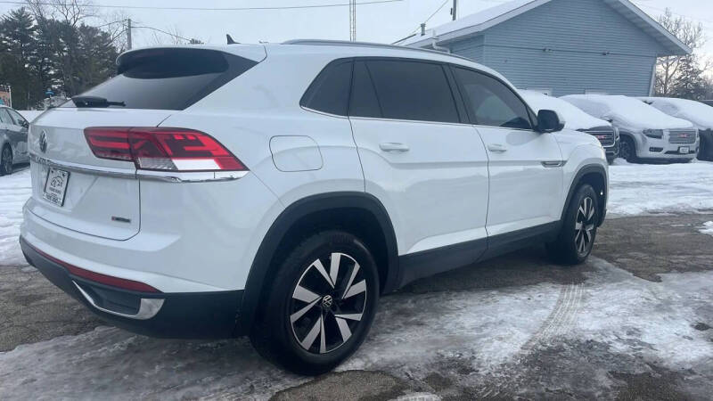 2020 Volkswagen Atlas Cross Sport SE 4Motion