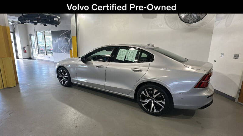 2025 Volvo S60 B5 Plus
