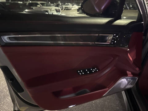 2017 Porsche Panamera Turbo