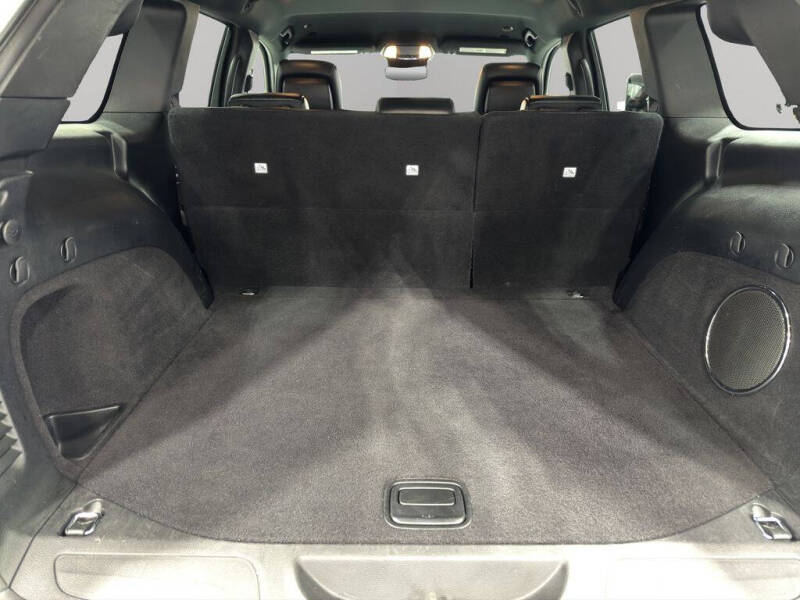 2019 Jeep Grand Cherokee Laredo E