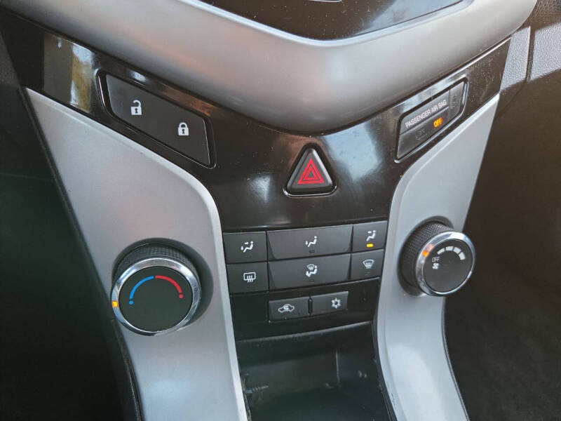 2012 Chevrolet Cruze LT Fleet