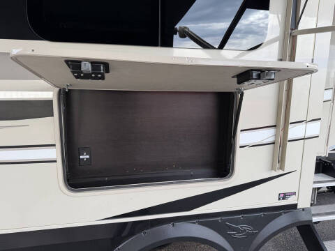 2023 Jayco Pinnacle