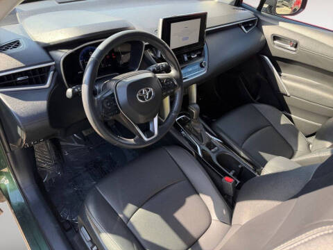 2024 Toyota Corolla Cross XLE