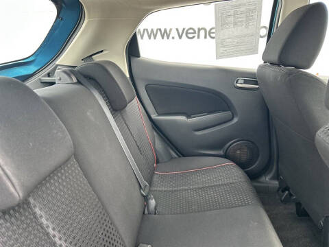 2012 Mazda MAZDA2 Touring
