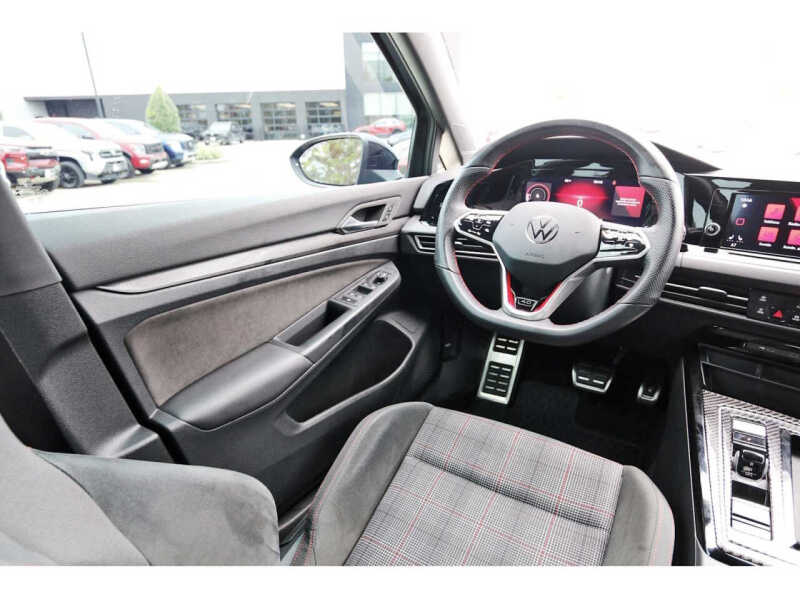 2023 Volkswagen Golf GTI 40th Anniversary Edition