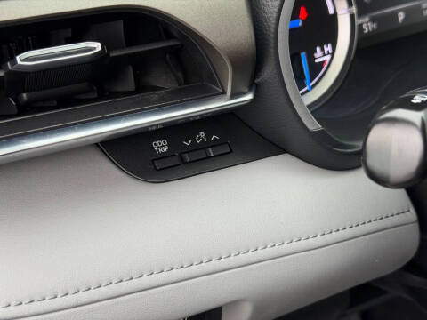 2022 Toyota Highlander Hybrid Limited