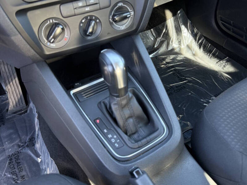 2016 Volkswagen Jetta