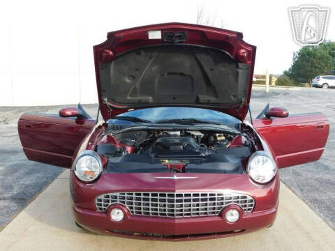 2004 Ford Thunderbird Deluxe