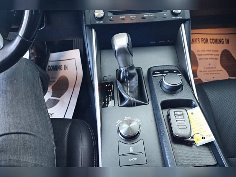 2016 Lexus IS 200t