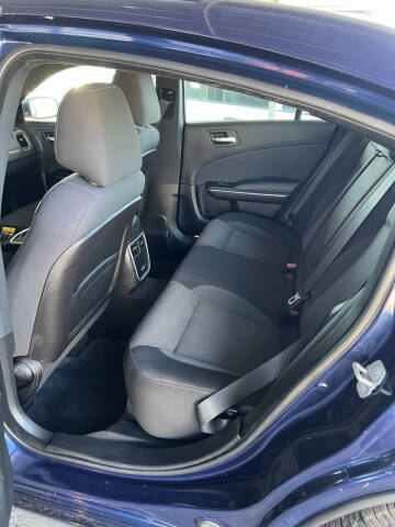 2015 Dodge Charger SE