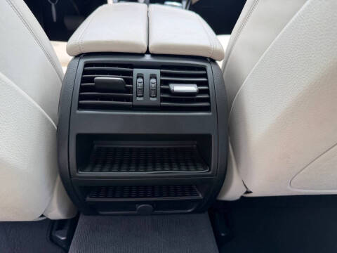 2016 BMW 5 Series 528i