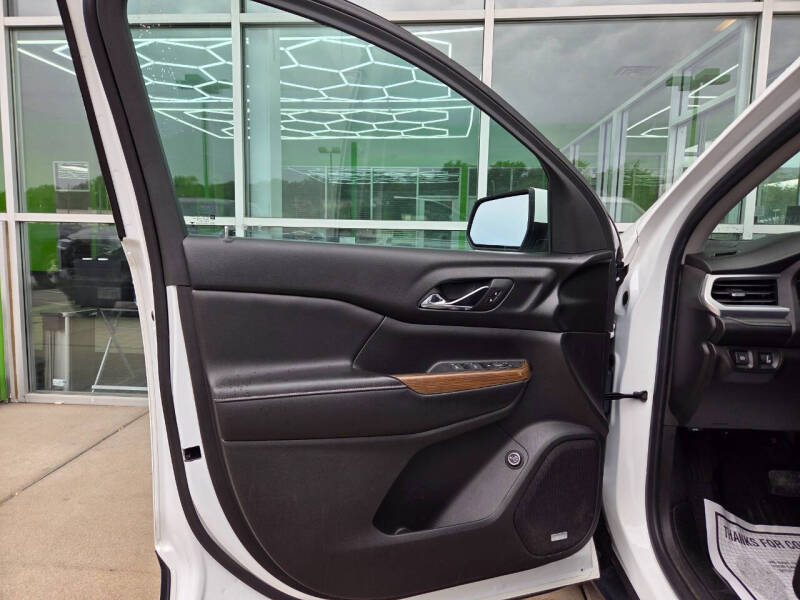 2018 GMC Acadia SLE-2