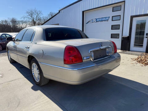 2008 Lincoln Town Car Signature Limited