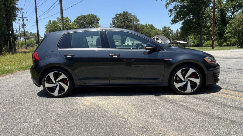 2017 Volkswagen Golf GTI SE
