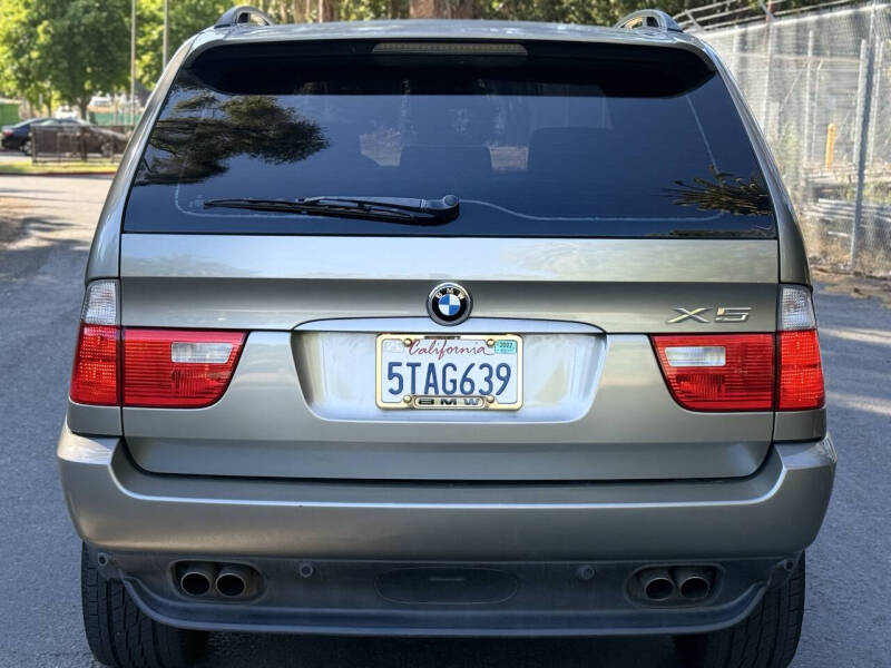 2005 BMW X5 4.4i