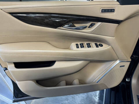 2020 Cadillac Escalade Platinum