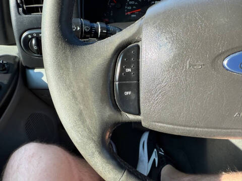 2005 Ford Excursion XLT