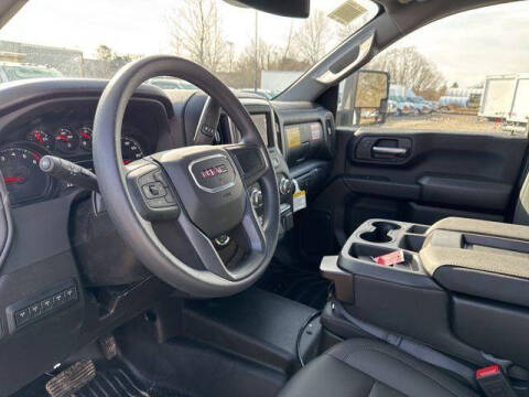 2025 GMC Sierra 3500HD CC Pro