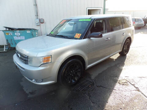 2009 Ford Flex for sale at Gold Key Motors in Centralia WA