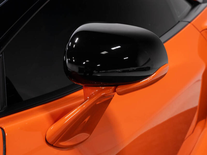 2023 McLaren GT