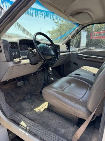 2000 Ford F-650 Super Duty