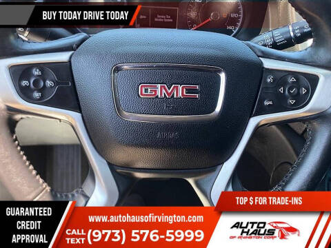 2017 GMC Acadia SLE-2