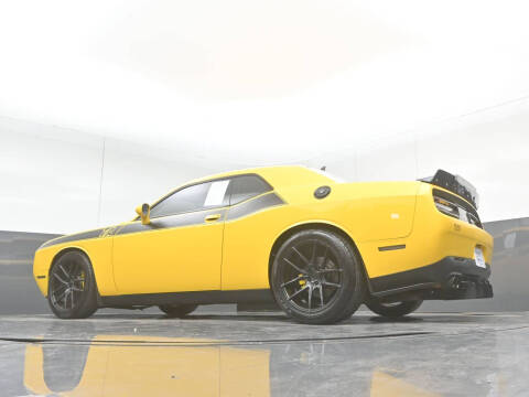 2017 Dodge Challenger R/T Plus