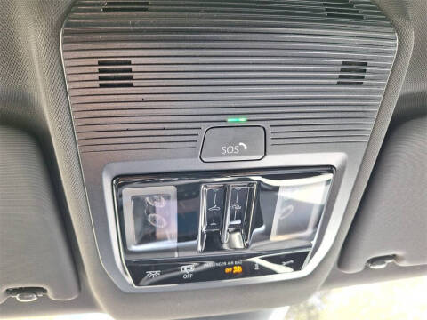 2026 Volkswagen Atlas Cross Sport SEL Premium R-Line 4Motion