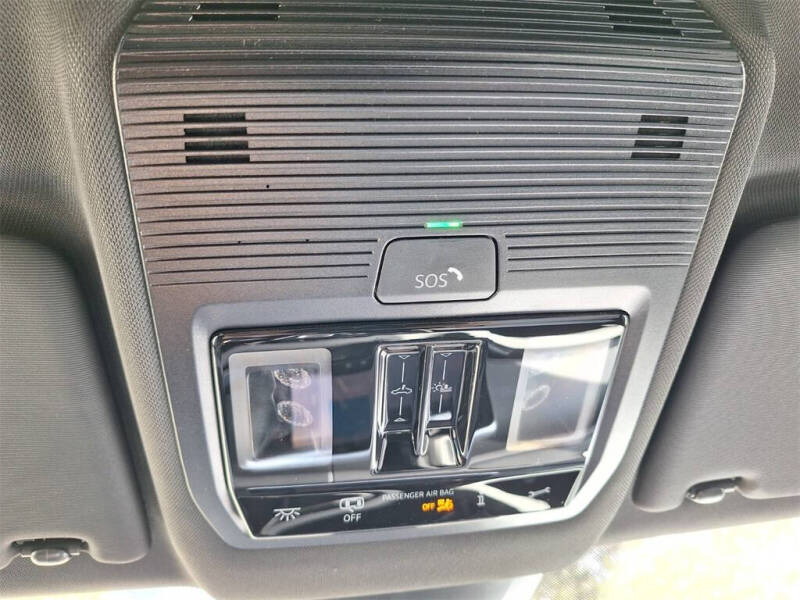 2026 Volkswagen Atlas Cross Sport SEL Premium R-Line 4Motion