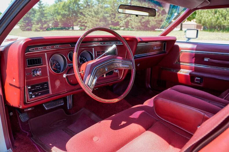 1976 Ford Thunderbird