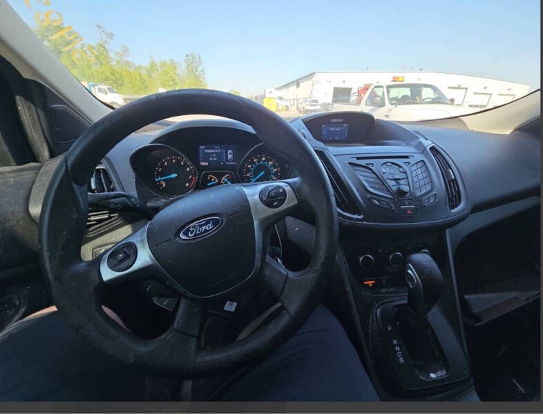 2015 Ford Escape S