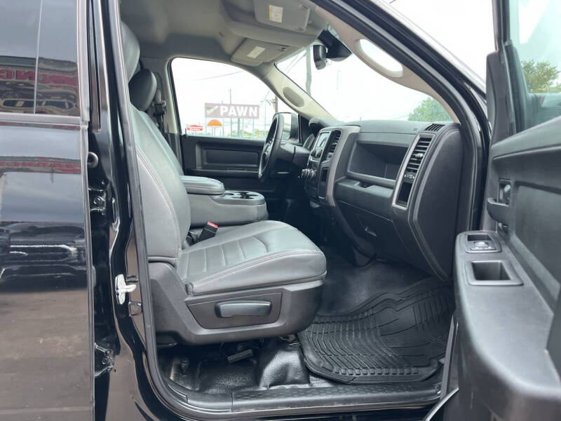 2019 RAM 1500 Classic Express