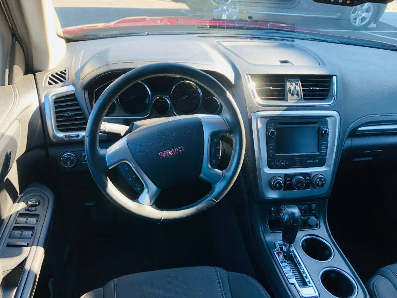 2015 GMC Acadia SLE-2