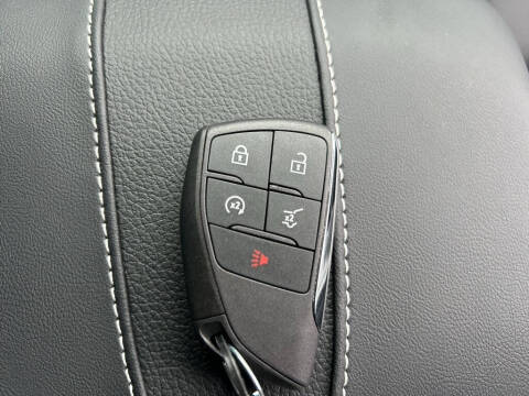 2025 GMC Acadia Denali